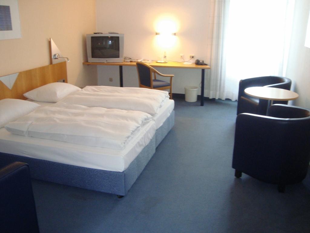 Prima Hotel Havelland Gross Kreutz Quarto foto